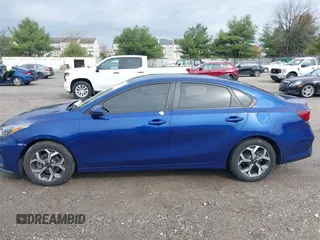 2021 Kia Forte LXS with VIN 3KPF24AD7ME333189, listed as a IAAI auction lot 41941527 with 31,424 mi miles and . Bid and sale history available at carsss.com. Image 14.