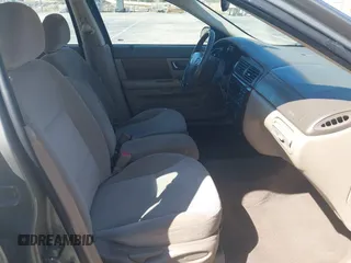 2002 Mercury Sable GS with VIN 1MEFM50U92A613552, listed as a IAAI auction lot 41718804 with 211,661 mi miles. Bid and sale history available at carsss.com. Image 5.