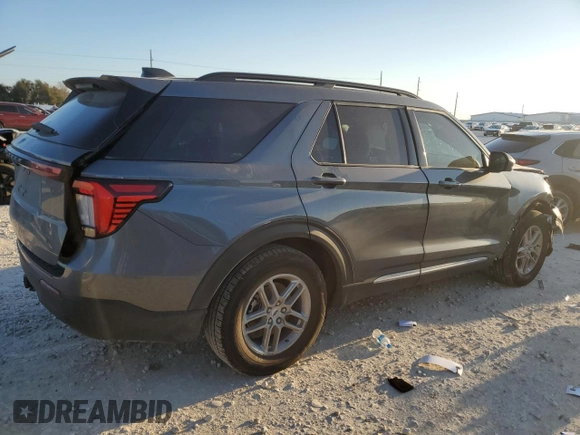 2025 Ford Explorer Active with VIN 1FMUK7DH6SGA22563, listed as a Copart auction lot 46535985 with 4,811 mi miles and Salvage Title. Bid and sale history available at carsss.com. Image 3.