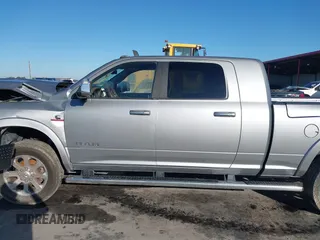 2019 Ram 2500 Laramie with VIN 3C6UR5NL5KG701954, listed as a IAAI auction lot 41030753 with 183,756 mi miles. Bid and sale history available at carsss.com. Image 15.