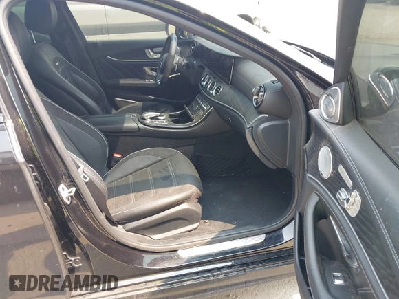 2019 Mercedes-Benz E 63 S AMG with VIN WDDZF8KB0KA534959, listed as a IAAI auction lot 42401507 with 61,356 mi miles and . Bid and sale history available at DreamBid. Image 5.