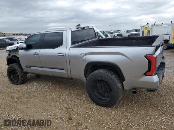 2024 Toyota Tundra Platinum Hybrid z VIN 5TFNC5EC1RX004561, wystawiony jako Copart lot #51779355 z przebiegiem 11 255 mil mil oraz Szkoda całkowita • Salvage title. Historia ofert i sprzedaży dostępna na DreamBid. Obrazek 2.