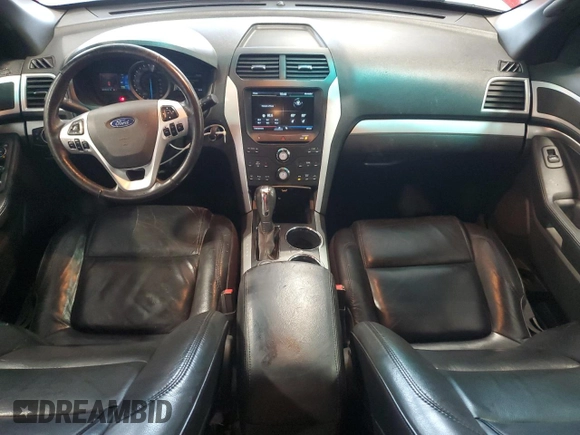 2012 Ford Explorer XLT z VIN 1FMHK8D80CGA35740, wystawiony jako Copart lot #61527445 z przebiegiem 207 614 mil mil oraz Szkoda całkowita • Salvage title. Historia ofert i sprzedaży dostępna na DreamBid. Obrazek 8.