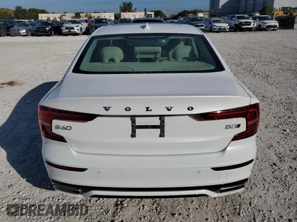 2022 Volvo S60 Momentum with VIN 7JRL12TZXNG174691, listed as a Copart auction lot 41579175 with 0 mi miles and Clean Title. Bid and sale history available at carsss.com. Image 6.