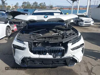 2024 BMW X7 xDrive40i z VIN 5UX23EM08R9U61655, wystawiony jako IAAI lot #41657934 z przebiegiem 12 810 mil mil oraz . Historia ofert i sprzedaży dostępna na DreamBid. Obrazek 12.