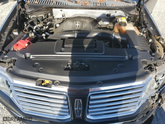 2016 Lincoln Navigator L with VIN 5LMJJ3HTXGEL08591, listed as a Copart auction lot 70049694 with 123,971 mi miles and Salvage Title. Bid and sale history available at carsss.com. Image 12.
