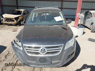 2011 Volkswagen Tiguan S z VIN WVGAV7AX9BW503628, wystawiony jako IAAI lot #41865959 z przebiegiem 121 863 mil mil oraz . Historia ofert i sprzedaży dostępna na DreamBid. Obrazek 12.