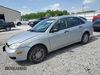 2007 Ford Focus S z VIN 1FAFP34N77W119836, wystawiony jako Copart lot #57159225 z przebiegiem 104 717 mil mil oraz Szkoda całkowita • Salvage title. Historia ofert i sprzedaży dostępna na DreamBid. Obrazek 1.