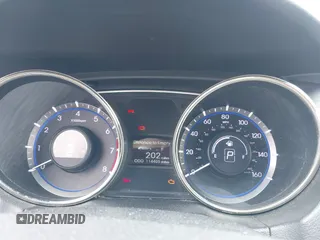 2011 Hyundai Sonata Limited z VIN 5NPEC4AC4BH096427, wystawiony jako IAAI lot #42481650 z przebiegiem 114 405 mil mil oraz . Historia ofert i sprzedaży dostępna na DreamBid. Obrazek 7.