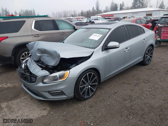 2018 Volvo S60 Dynamic with VIN YV140MTL8J2465284, listed as a IAAI auction lot 41301104 with 107,227 mi miles. Bid and sale history available at carsss.com. Image 17.