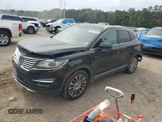 2015 Lincoln MKC z VIN 5LMCJ1A9XFUJ28138, wystawiony jako Copart lot #55312445 z przebiegiem 183 703 mil mil oraz Szkody całkowita. Historia ofert i sprzedaży dostępna na DreamBid. Obrazek 1.