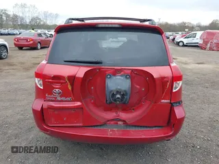 2006 Toyota RAV4 Sport with VIN JTMBD32V365034727, listed as a IAAI auction lot 42060742 with 156,333 mi miles and . Bid and sale history available at DreamBid. Image 16.