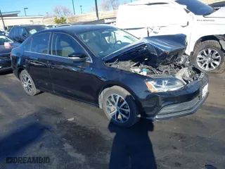 2018 Volkswagen Jetta 1.4T SE with VIN 3VWDB7AJ8JM211535, listed as a IAAI auction lot 41231317 with 68,316 mi miles. Bid and sale history available at carsss.com. Image 1.