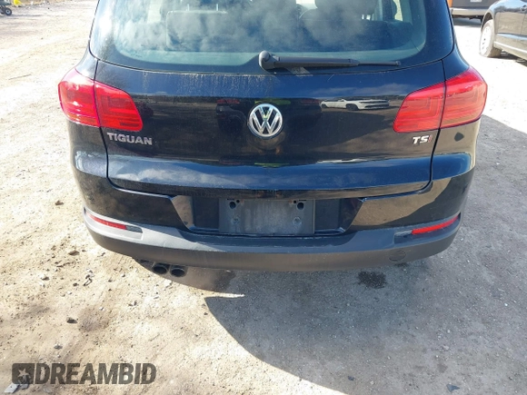 2017 Volkswagen Tiguan S with VIN WVGAV7AX6HK016922, listed as a IAAI auction lot 42032319 with 104,358 mi miles and . Bid and sale history available at DreamBid. Image 16.