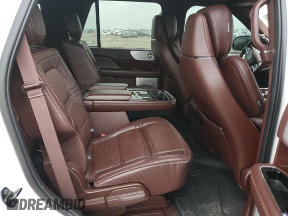 2019 Lincoln Navigator Black Label z VIN 5LMJJ2TT0KEL21795, wystawiony jako Copart lot #61016525 z przebiegiem 65 751 mil mil oraz Szkoda całkowita • Salvage title. Historia ofert i sprzedaży dostępna na DreamBid. Obrazek 11.