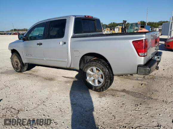 2013 Nissan Titan S with VIN 1N6AA0EJXDN302842, listed as a Copart auction lot 82298164 with 137,526 mi miles and Salvage Title. Bid and sale history available at carsss.com. Image 2.