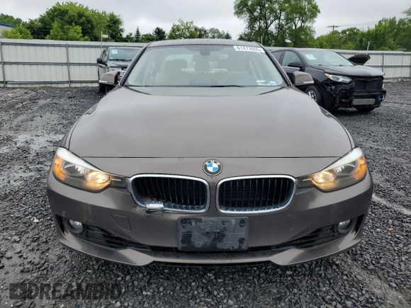 2014 BMW 3 Series 328i with VIN WBA3C1C59EK112967, listed as a Copart auction lot 61473605 with 151,905 mi miles and Clean title. Bid and sale history available at DreamBid. Image 5.