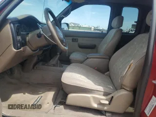 2000 Toyota Tacoma with VIN 4TAWN72N2YZ620655, listed as a Copart auction lot 60704065 with 257,636 mi miles and Salvage title. Bid and sale history available at DreamBid. Image 7.