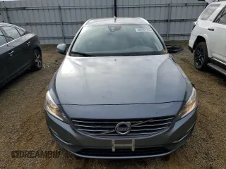 2017 Volvo V60 Premier with VIN YV140MEK4H1336513, listed as a Copart auction lot 88497705 with 89,477 mi miles and Salvage Title. Bid and sale history available at carsss.com. Image 5.