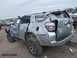 2020 Toyota 4Runner SR5 with VIN JTEBU5JR6L5803471, listed as a IAAI auction lot 41311490 with 1 mi miles. Bid and sale history available at carsss.com. Image 3.