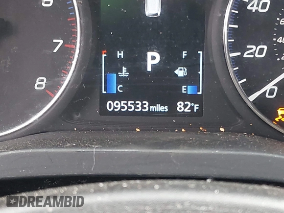 2018 Mitsubishi Outlander ES z VIN JA4AZ2A32JZ004749, wystawiony jako IAAI lot #42172216 z przebiegiem 95 533 mil mil oraz . Historia ofert i sprzedaży dostępna na DreamBid. Obrazek 16.