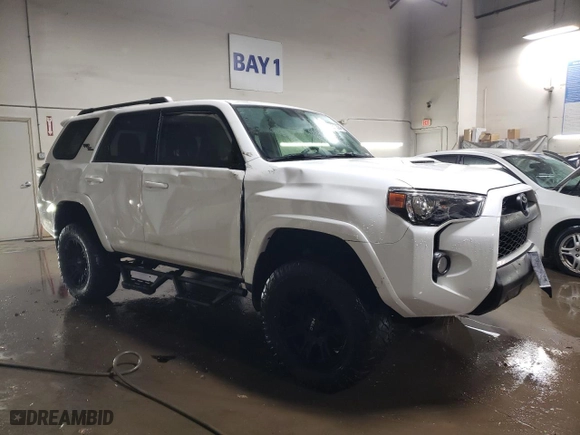 2019 Toyota 4Runner SR5 with VIN JTEBU5JRXK5612540, listed as a Copart auction lot 82815384 with 109,842 mi miles and Salvage Title. Bid and sale history available at carsss.com. Image 4.