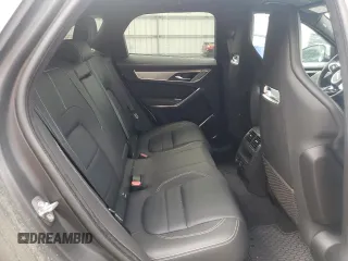 2024 Jaguar F-Pace R-Dynamic S z VIN SADCT2EX5RA722985, wystawiony jako Copart lot #69051054 z przebiegiem 6 691 mil mil oraz Szkoda całkowita • Salvage title. Historia ofert i sprzedaży dostępna na DreamBid. Obrazek 11.