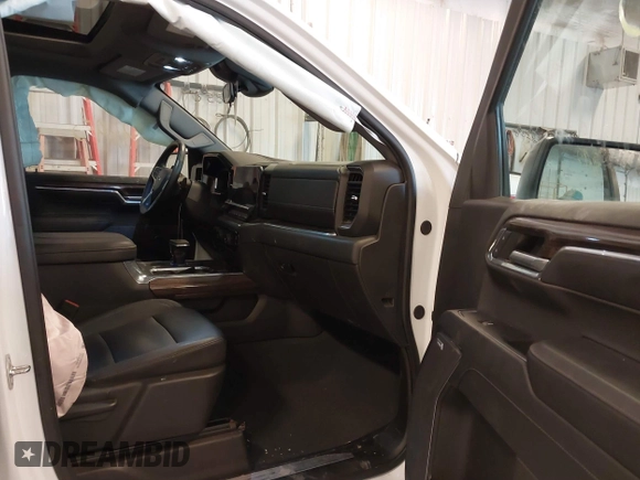 2024 Chevrolet Silverado 1500 with VIN 3GCUDFED2RG217160, listed as a IAAI auction lot 41688515 with 21,367 mi miles and . Bid and sale history available at DreamBid. Image 5.