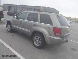 2005 Jeep Grand Cherokee Limited with VIN 1J4HR58205C511669, listed as a IAAI auction lot 40045443 with NaN miles. Bid and sale history available at carsss.com. Image 3.