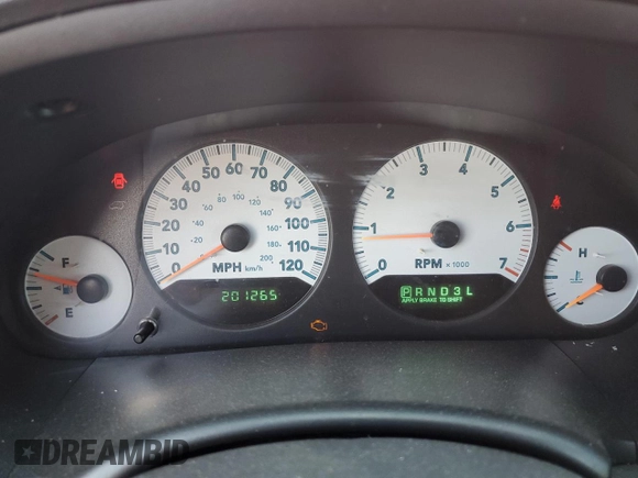 2005 Dodge Caravan SXT with VIN 2D4GP44L05R218848, listed as a Copart auction lot 61288954 with 201,265 mi miles and Salvage Title. Bid and sale history available at carsss.com. Image 9.