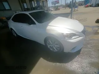 2016 Lexus IS 200t z VIN JTHBA1D28G5016577, wystawiony jako Copart lot #52045345 z przebiegiem 122 978 mil mil oraz Szkoda całkowita • Salvage title. Historia ofert i sprzedaży dostępna na DreamBid. Obrazek 10.