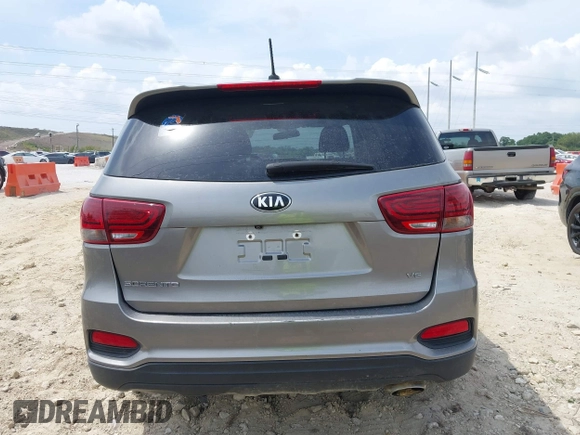 2019 Kia Sorento S with VIN 5XYPG4A56KG467903, listed as a IAAI auction lot 41836291 with 109,840 mi miles and . Bid and sale history available at carsss.com. Image 17.