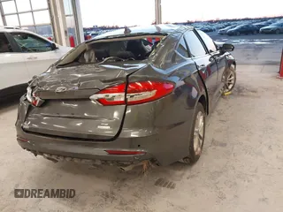 2019 Ford Fusion SE with VIN 3FA6P0HD0KR193692, listed as a IAAI auction lot 41081951 with Not Provided miles and . Bid and sale history available at carsss.com. Image 14.