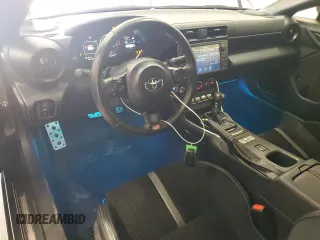 2023 Toyota 86 Premium z VIN JF1ZNBF18P8763745, wystawiony jako Copart lot #55477555 z przebiegiem 45 477 mil mil oraz Szkoda całkowita • Salvage title. Historia ofert i sprzedaży dostępna na DreamBid. Obrazek 8.