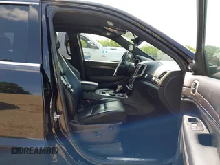 2017 Jeep Grand Cherokee Overland с VIN 1C4RJFCG6HC684823, выставлен на аукционе IAAI как лот 42435667 с пробегом 101 377 миль миль и . История ставок и продаж доступна на DreamBid. Изображение 5.
