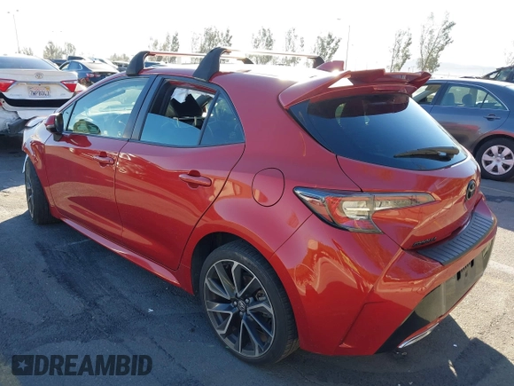 2020 Toyota Corolla Hatchback XSE with VIN JTNC4RBE5L3073569, listed as a IAAI auction lot 41347024 with 52,458 mi miles. Bid and sale history available at carsss.com. Image 3.