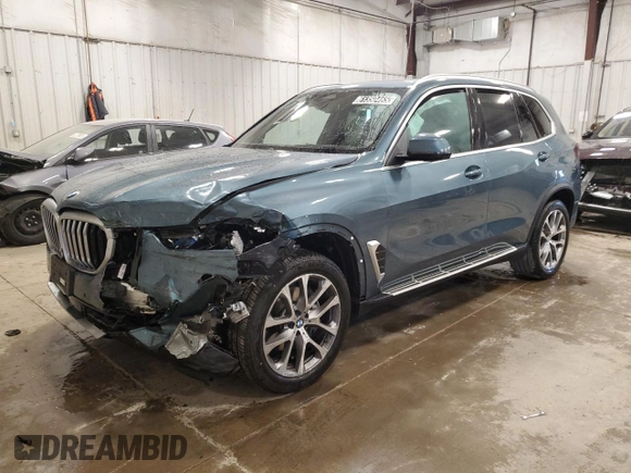 2026 BMW X5 xDrive40i z VIN 5UX23EU04T9052995, wystawiony jako Copart lot #61350465 z przebiegiem Nie podano mil oraz Czysty tytuł • Clean title. Historia ofert i sprzedaży dostępna na DreamBid. Obrazek 1.
