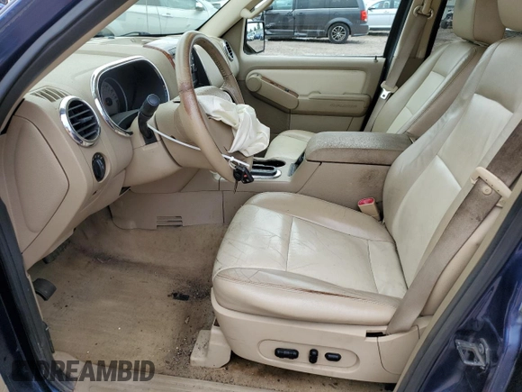 2008 Ford Explorer Eddie Bauer z VIN 1FMEU74E78UA13806, wystawiony jako Copart lot #63615595 z przebiegiem 233 963 mil mil oraz Szkoda całkowita • Salvage title. Historia ofert i sprzedaży dostępna na DreamBid. Obrazek 7.