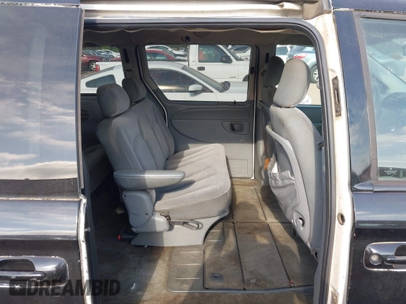 2006 Dodge Grand Caravan SE with VIN 1D4GP24R16B558664, listed as a IAAI auction lot 42025852 with 313,974 mi miles and . Bid and sale history available at DreamBid. Image 8.
