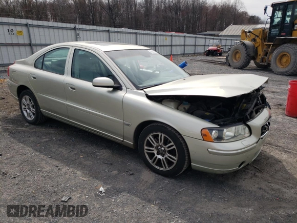 2005 Volvo S60 with VIN YV1RH592752442037, listed as a Copart auction lot 49637015 with 103,774 mi miles and Salvage Title. Bid and sale history available at carsss.com. Image 4.