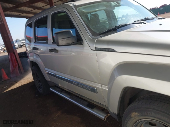 2009 Jeep Liberty Limited with VIN 1J8GN58K99W511566, listed as a IAAI auction lot 41445239 with 170,388 mi miles. Bid and sale history available at carsss.com. Image 13.