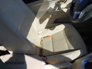 2015 Volkswagen Eos Komfort with VIN WVWBW8AH4FV003067, listed as a IAAI auction lot 41186314 with Not Provided miles and . Bid and sale history available at DreamBid. Image 13.