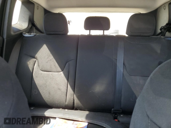 2017 Jeep Renegade Sport с VIN ZACCJBAB8HPG06612, выставлен на аукционе Copart как лот 52804805 с пробегом 114 610 миль миль и Списание • Salvage title. История ставок и продаж доступна на DreamBid. Изображение 10.