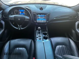 2018 Maserati Levante with VIN ZN661XUA1JX302021, listed as a Copart auction lot 55509055 with 92,444 mi miles and Clean Title. Bid and sale history available at carsss.com. Image 9.