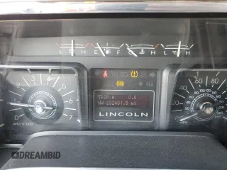 2008 Lincoln Navigator with VIN 5LMFU28598LJ04841, listed as a Copart auction lot 50329485 with 232,481 mi miles and Clean title. Bid and sale history available at DreamBid. Image 9.