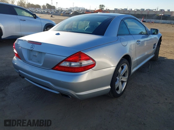 2012 Mercedes-Benz SL 550 z VIN WDBSK7BA1CF169123, wystawiony jako IAAI lot #41636596 z przebiegiem 137 329 mil mil oraz . Historia ofert i sprzedaży dostępna na DreamBid. Obrazek 4.
