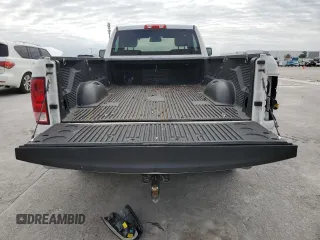 2020 Ram 1500 Tradesman z VIN 3C6JR6DT6LG144032, wystawiony jako Copart lot #76073334 z przebiegiem 73 342 mil mil oraz Nie do naprawy • Non repairable. Historia ofert i sprzedaży dostępna na DreamBid. Obrazek 6.