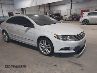 2013 Volkswagen CC Lux with VIN WVWRN7AN5DE506282, listed as a IAAI auction lot 41074251 with 189,380 mi miles. Bid and sale history available at carsss.com. Image 1.