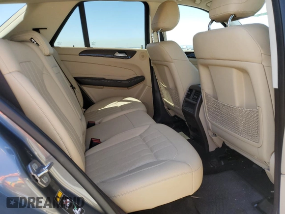 2018 Mercedes-Benz GLE 350 z VIN 4JGDA5JB6JB103341, wystawiony jako Copart lot #52049345 z przebiegiem 73 999 mil mil oraz Szkoda całkowita • Salvage title. Historia ofert i sprzedaży dostępna na DreamBid. Obrazek 11.