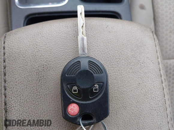 2017 Ford Escape SE with VIN 1FMCU9GD1HUC27843, listed as a IAAI auction lot 42009686 with 111,290 mi miles and . Bid and sale history available at DreamBid. Image 11.
